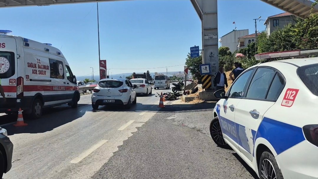 Büyükçekmece'de otomobille çarpışan motosikletin sürücüsü öldü