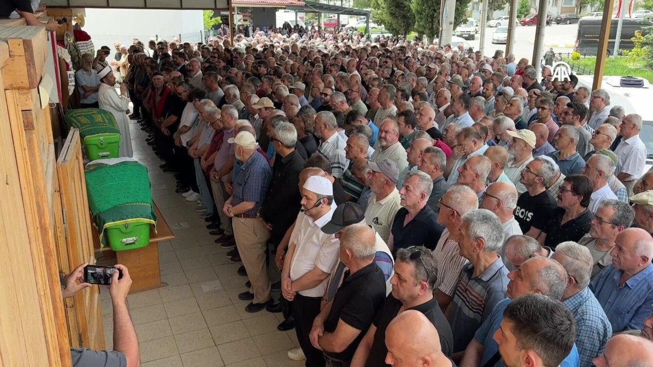 Filyos Çayı'na düşerek ölen CHP Karabük İl Başkan Yardımcısı Erten'in cenazesi defnedildi